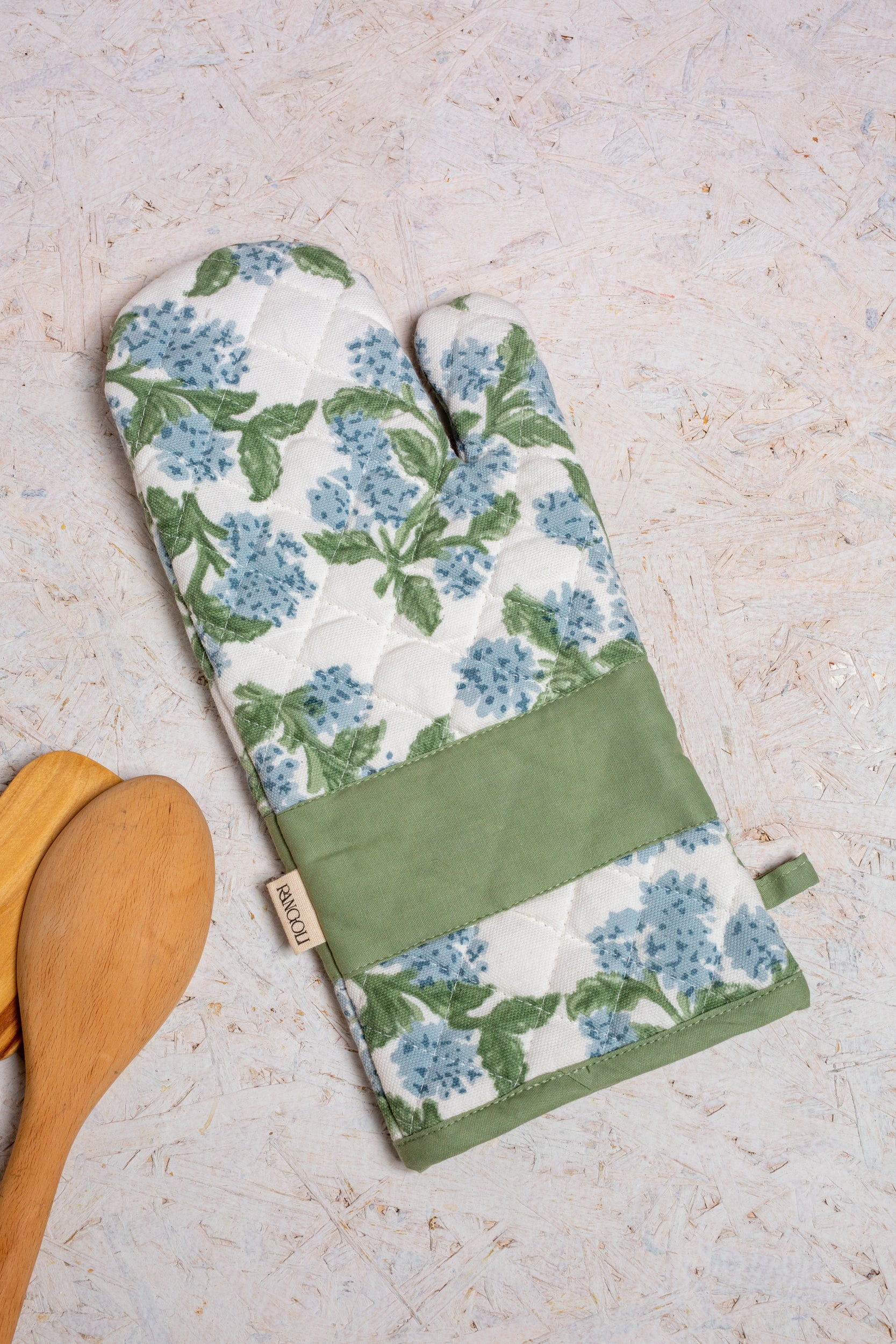 כפפת תנור ומטבח הורטנזיה כחולה | בעבודת יד