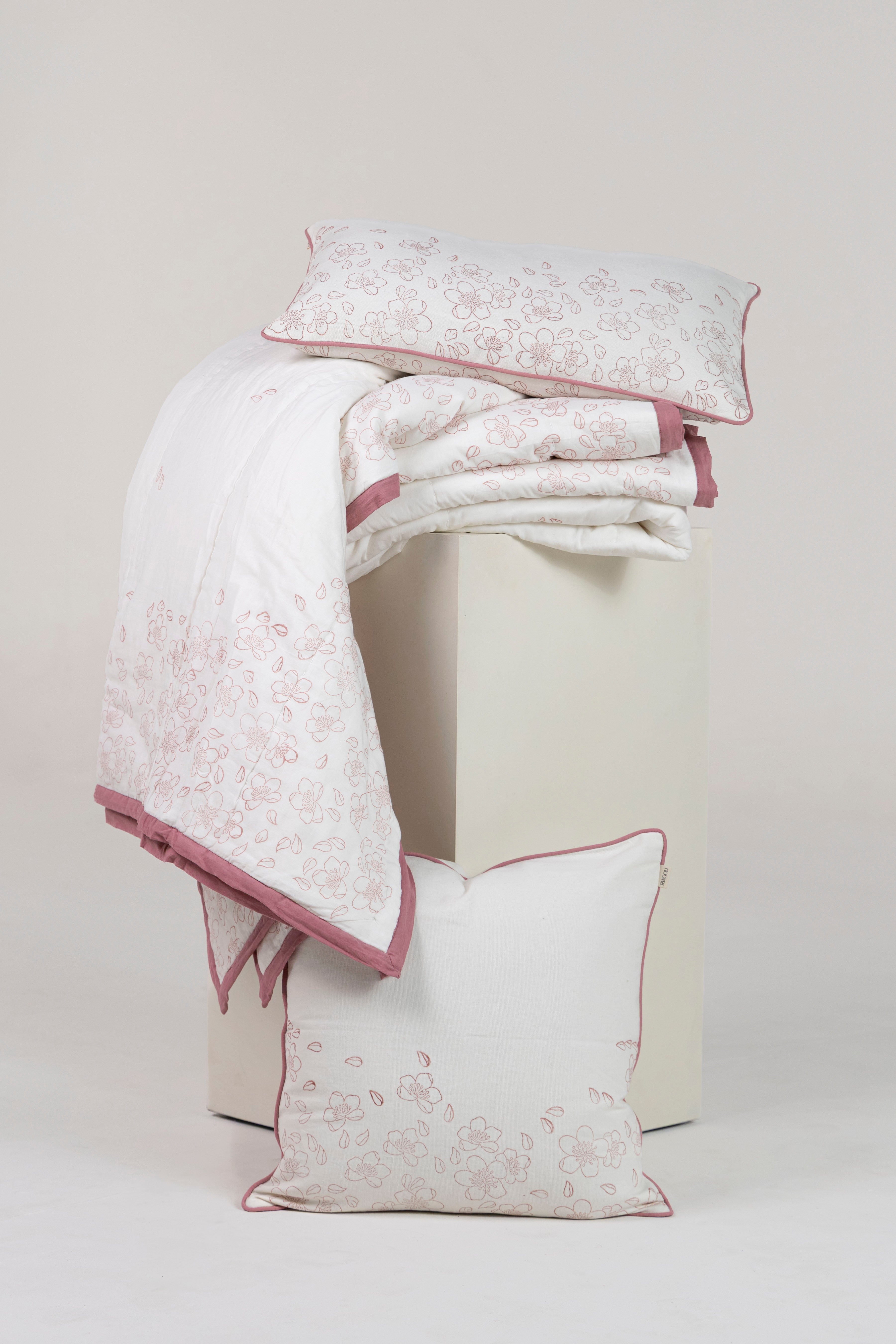 שמיכת קווילט Almond Blossom | בעבודת יד | 100% כותנה