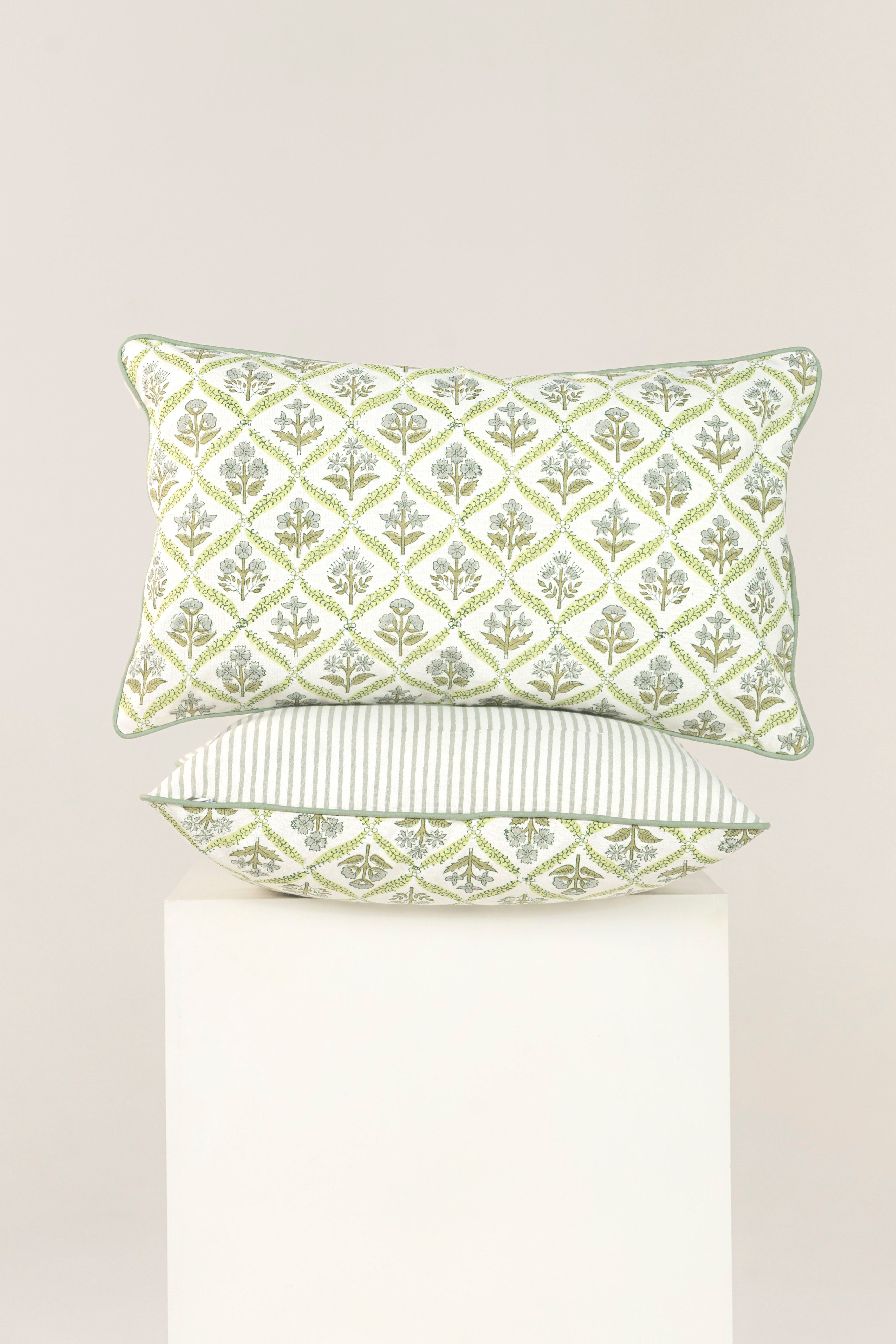 כרית נוי קלייר | בלעדי למכירה של נתנאלה