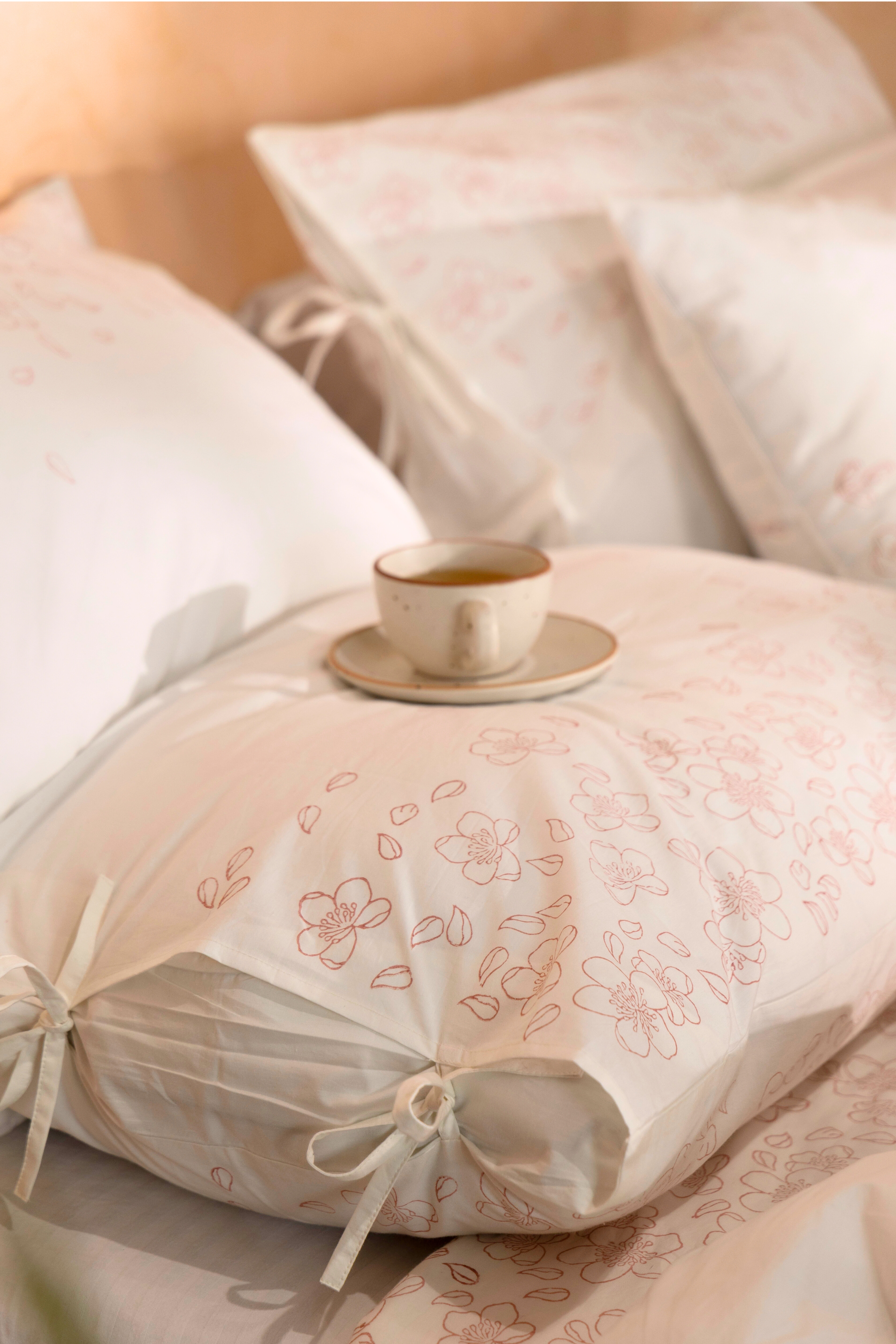 סט מצעים Almond Blossom | בעבודת יד