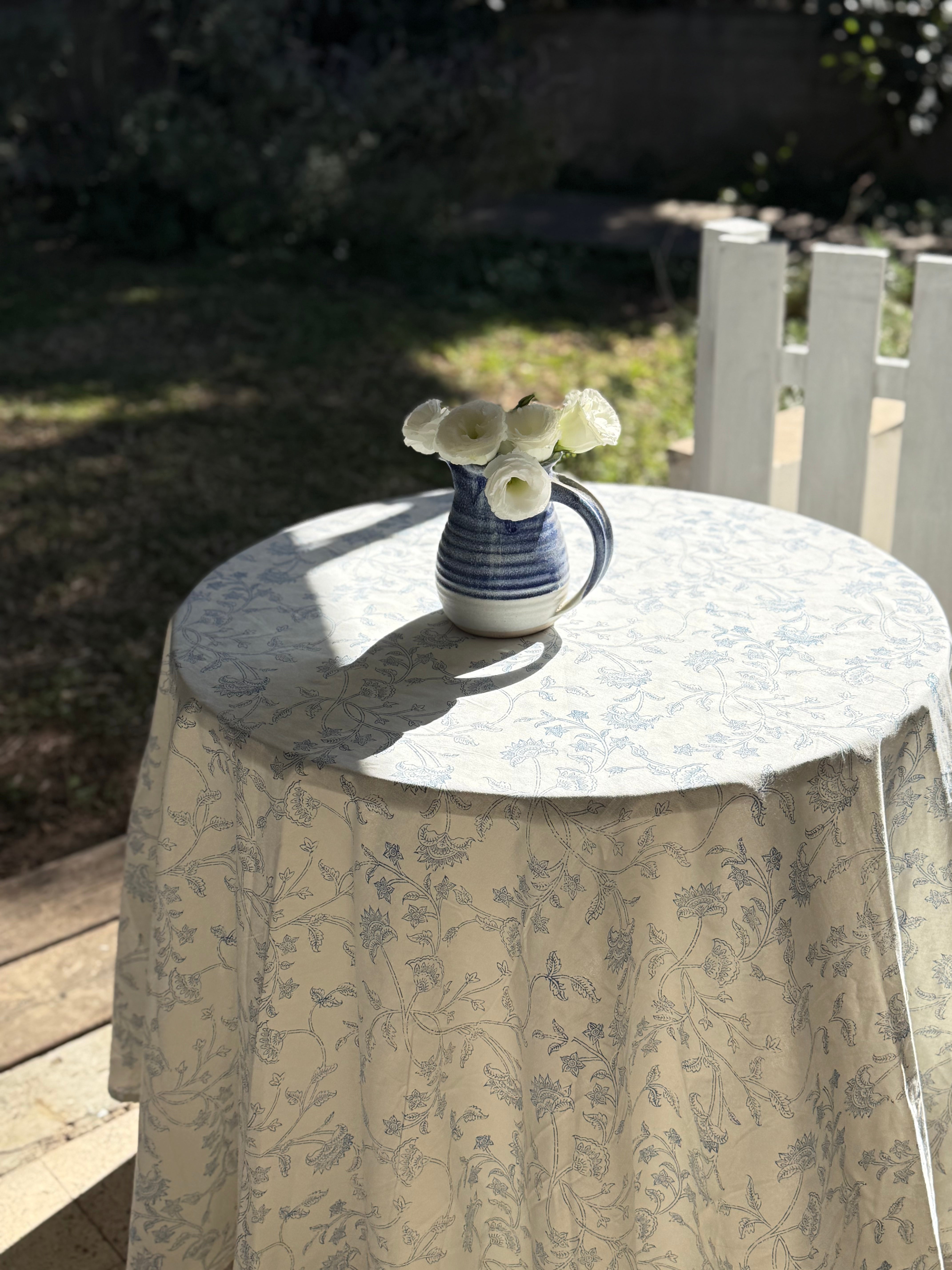 מפה לשולחן עגולה ״קשת״ | בעבודת יד