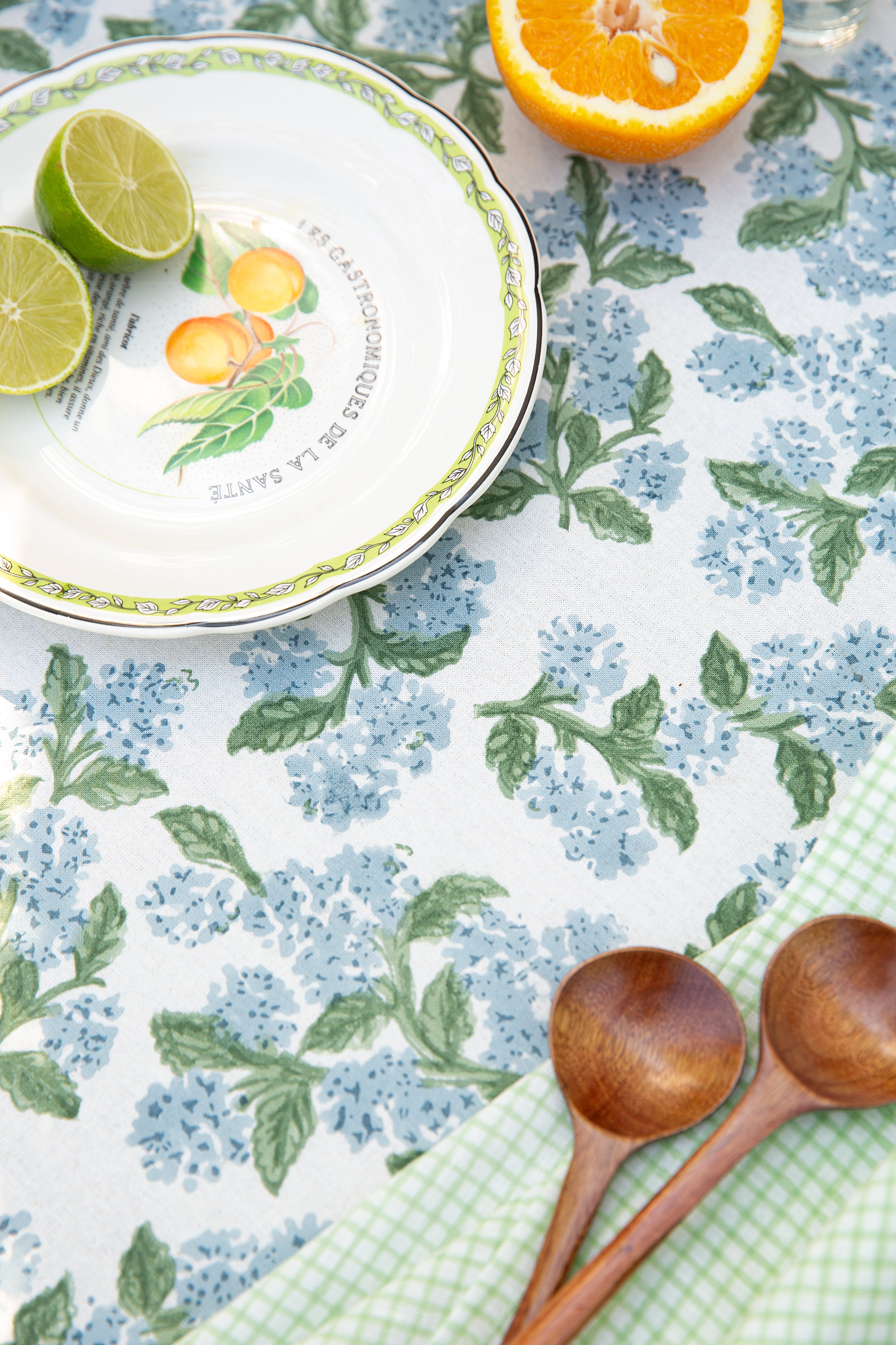 מפה לשולחן הורטנזיה כחולה | בעבודת יד