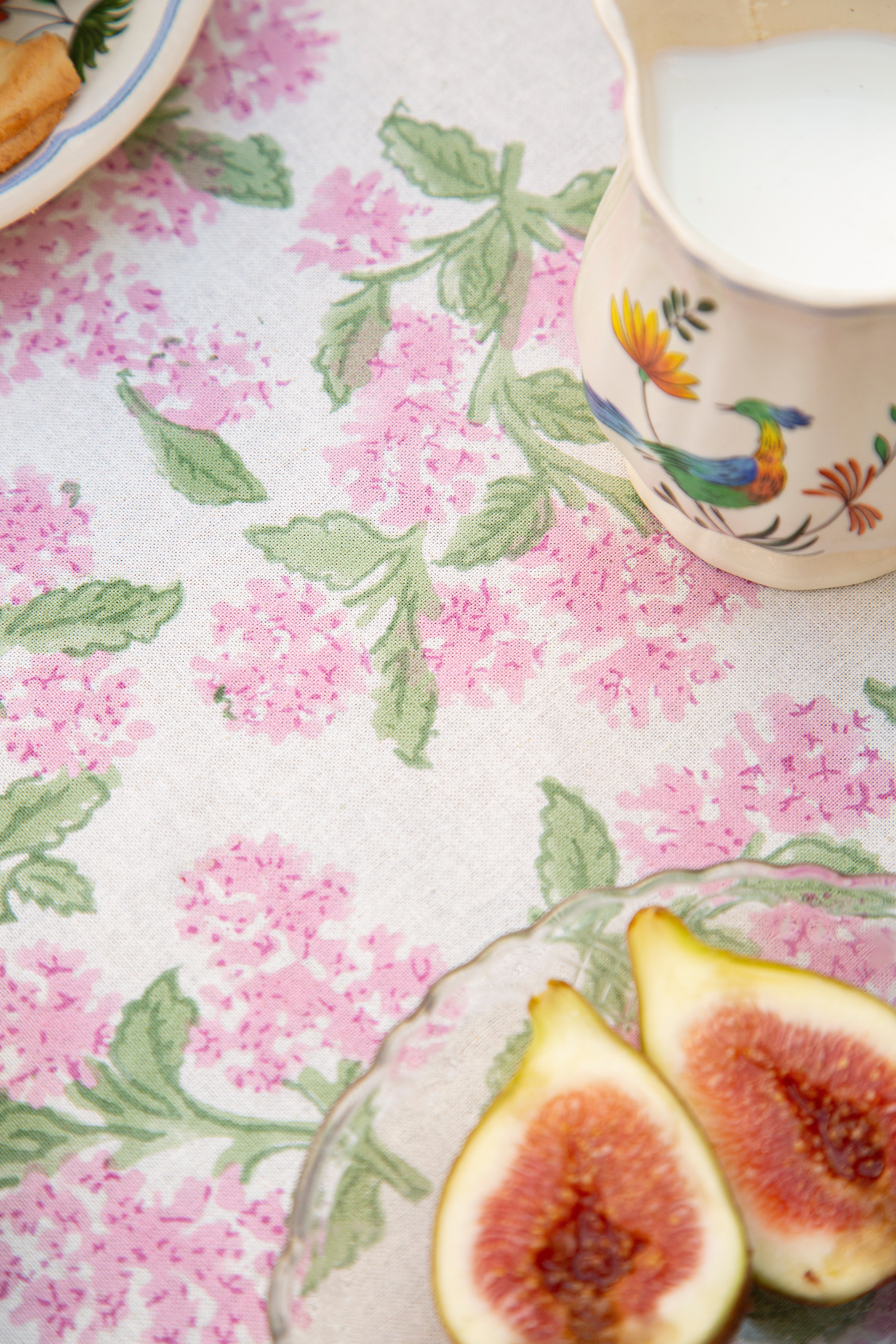 מפה לשולחן הורטנזיה ורודה | בעבודת יד