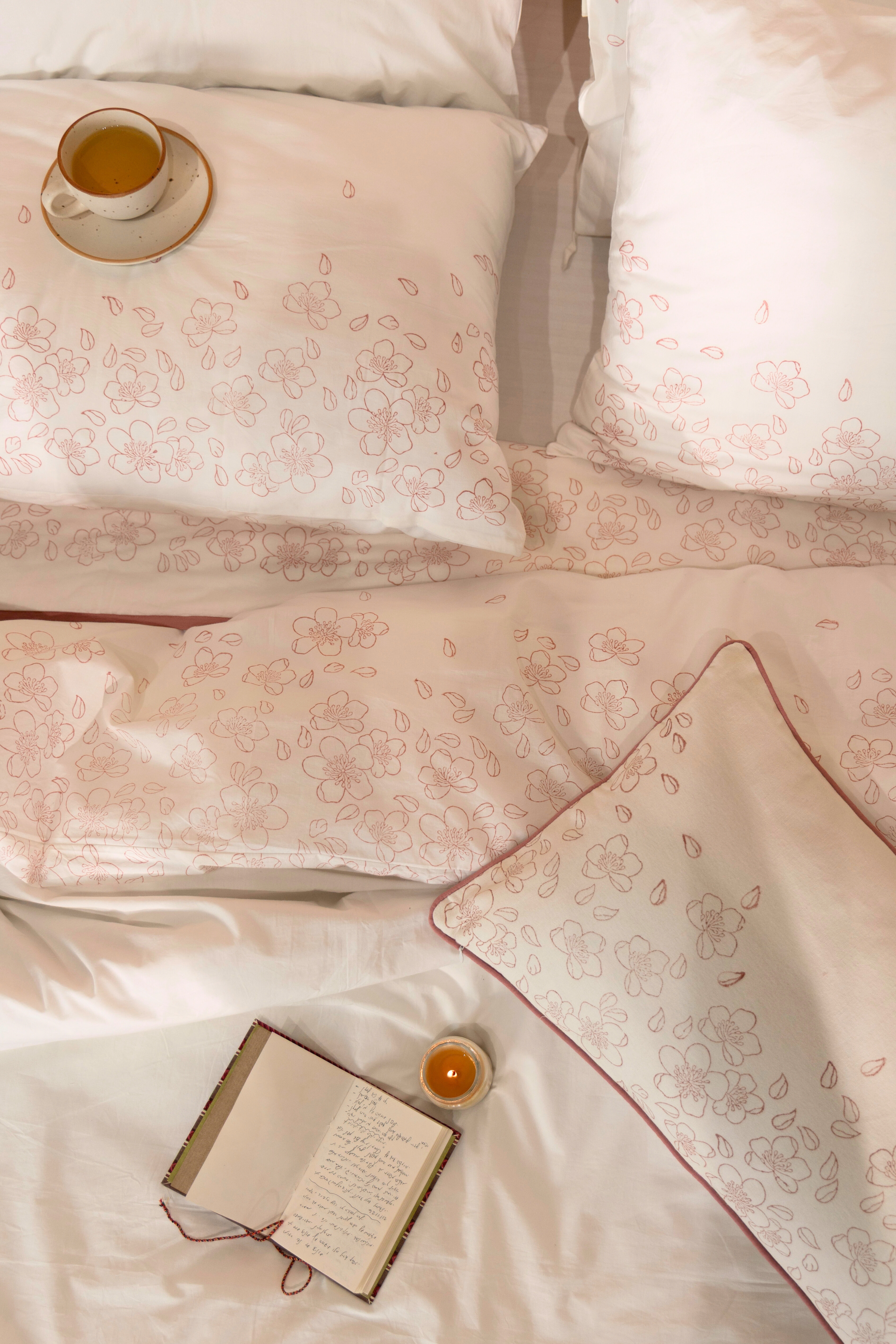 סט מצעים Almond Blossom | בעבודת יד