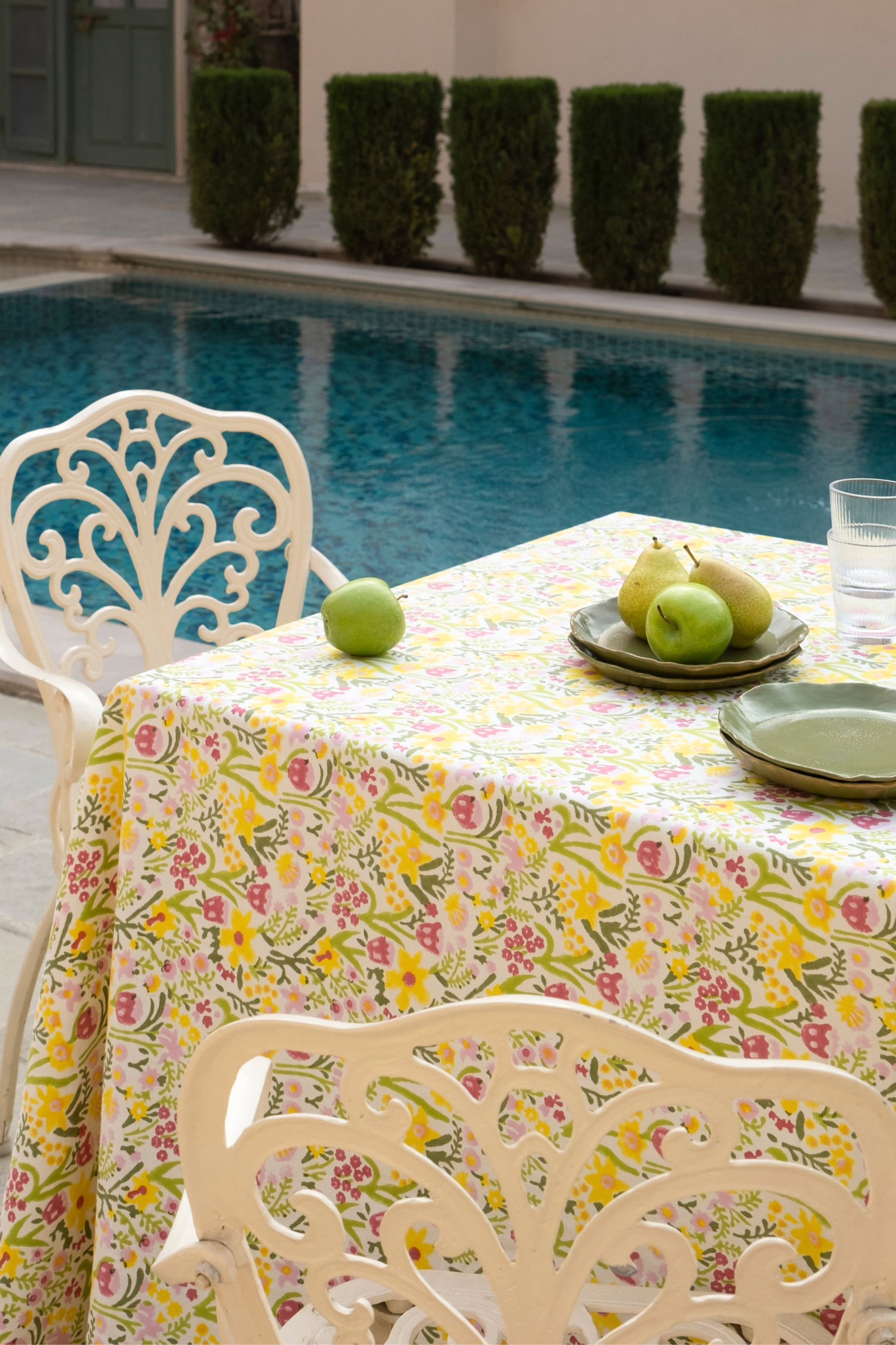 מפה לשולחן Spring Bloom | בעבודת יד