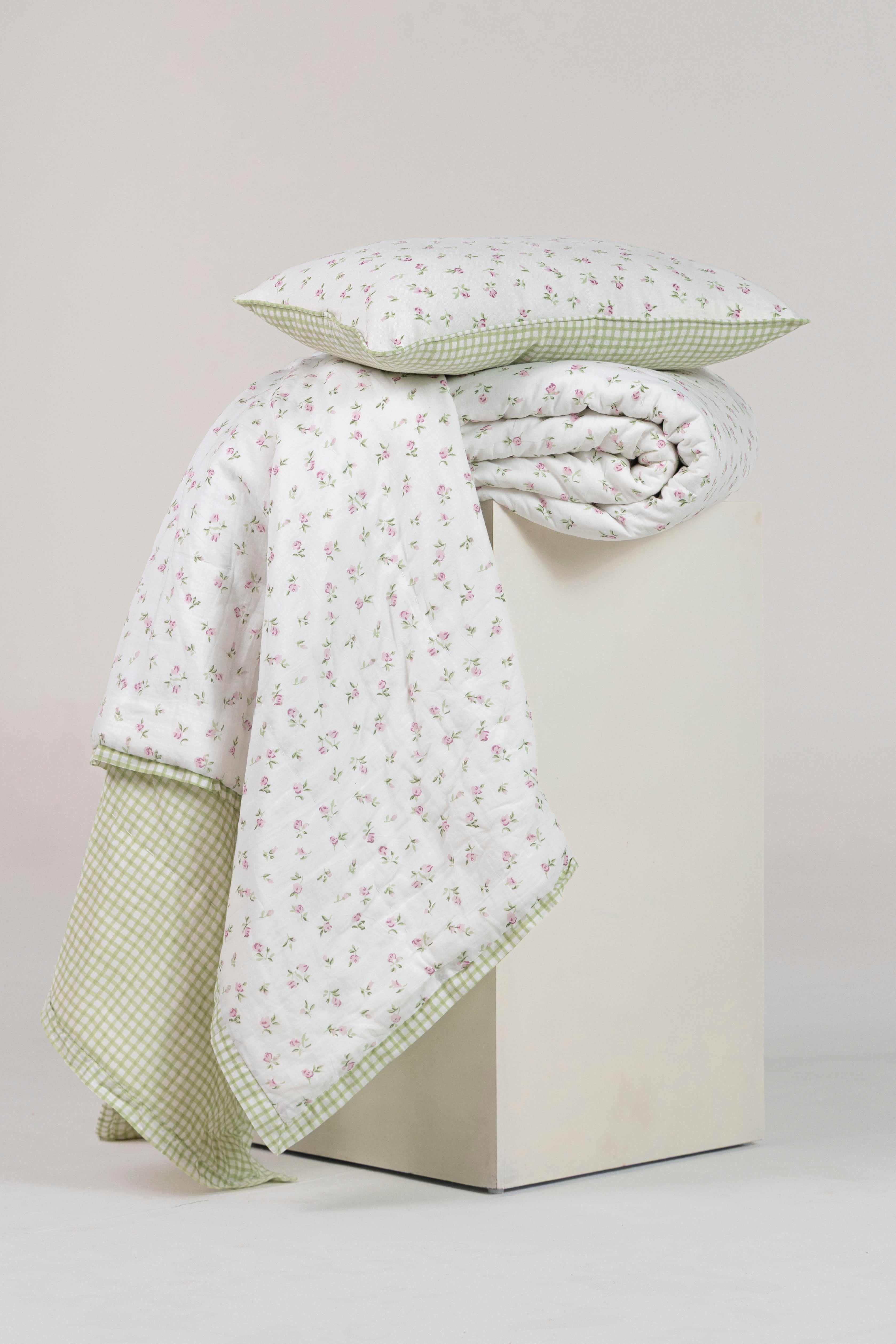 שמיכת קווילט Petite Fleur | בעבודת יד | 100% כותנה