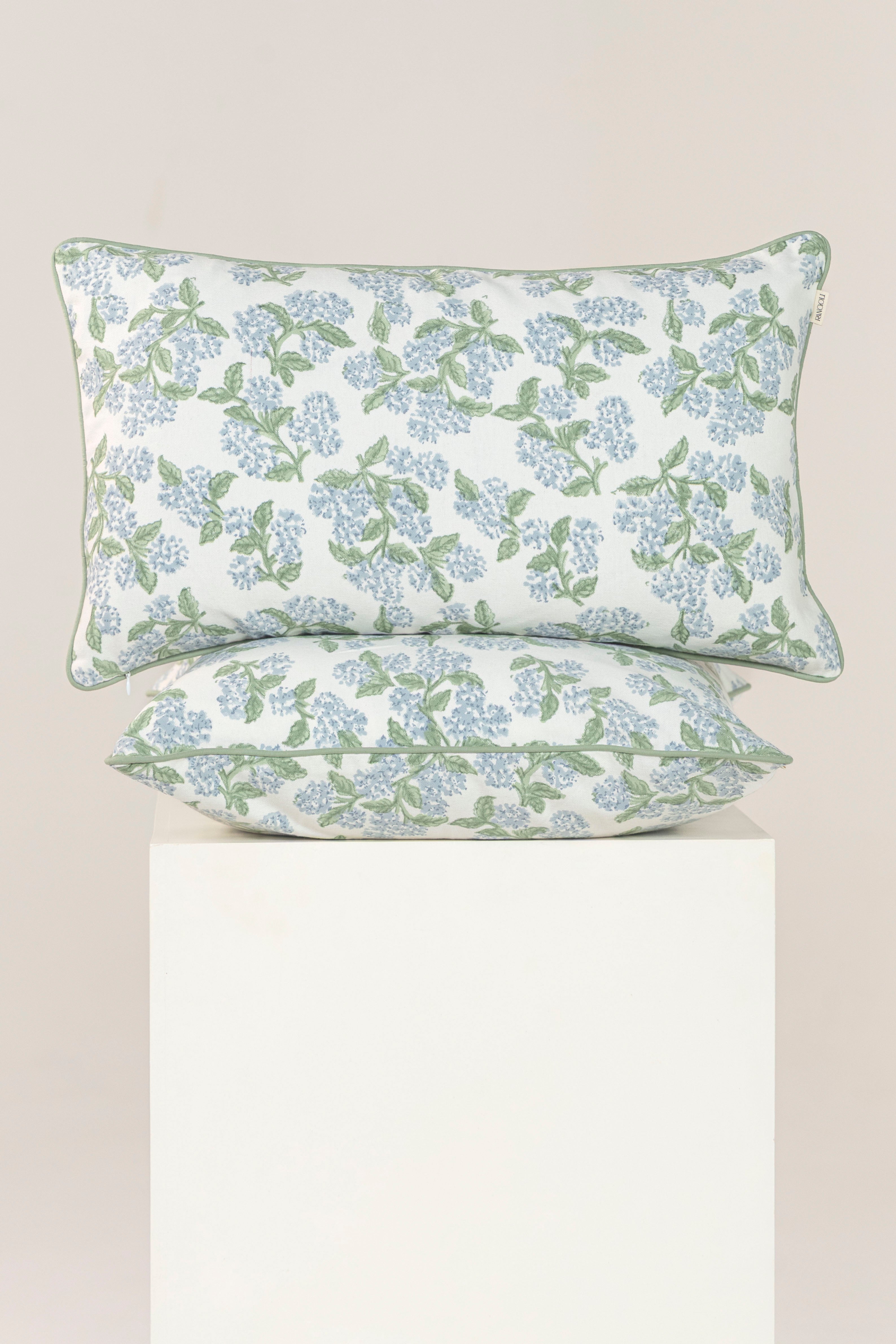 כרית נוי הורטנזיה כחולה | בלעדי למכירה של נתנאלה