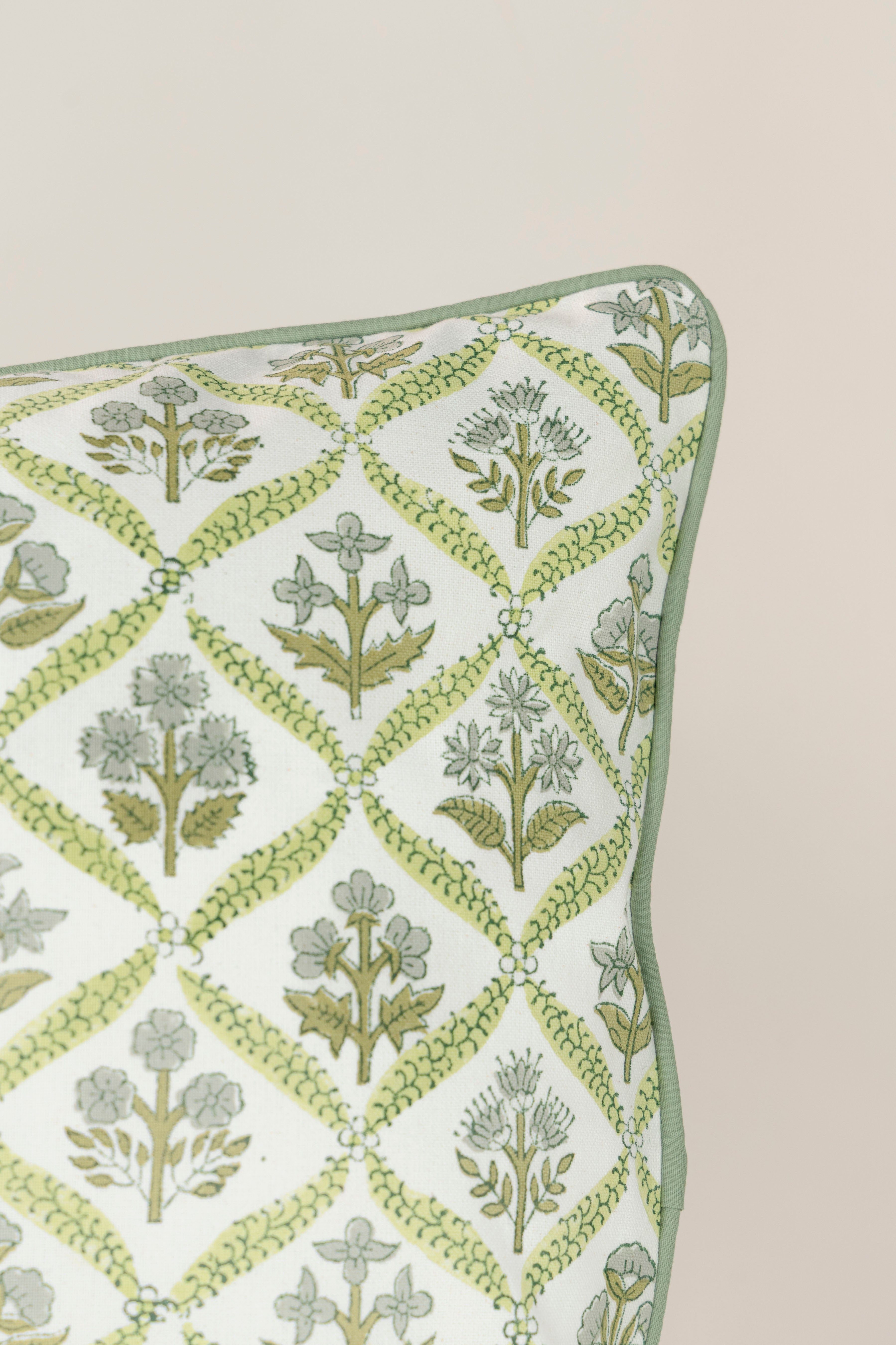 כרית נוי קלייר | בלעדי למכירה של נתנאלה